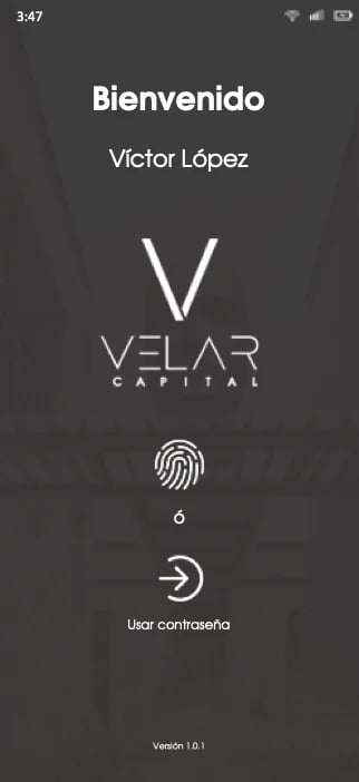 Welcome screen for Velar Capital app showing Bienvenido greeting, user name Victor López, fingerprint authentication, and sign in option